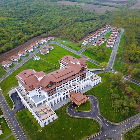 Shabran Wellbeing Resort Pirebedil' エクステリア 写真