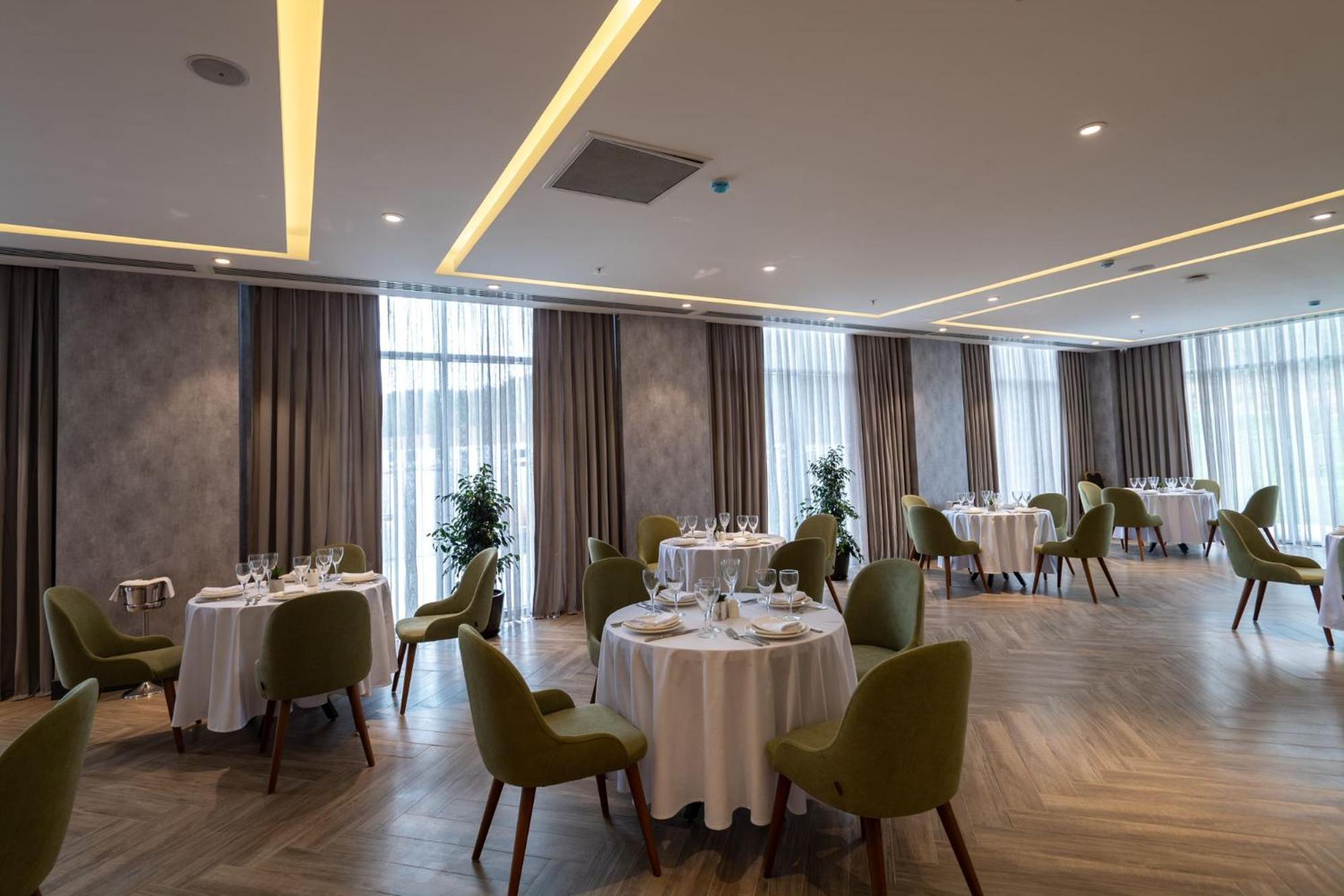 Shabran Wellbeing Resort Pirebedil' エクステリア 写真